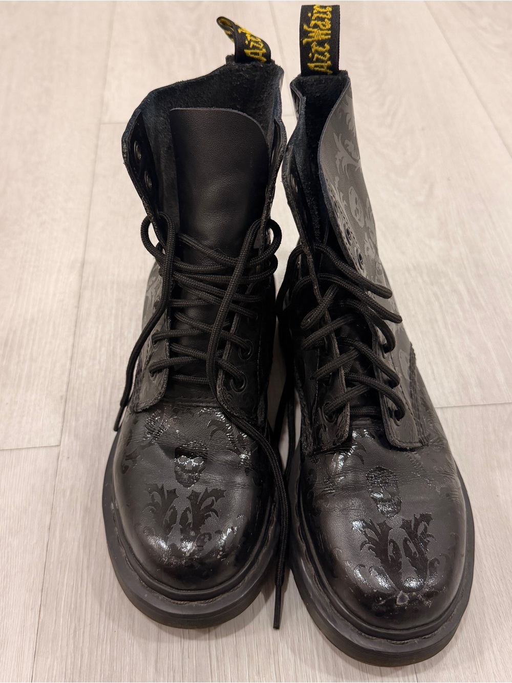 Dr. Martens Black‎ Skull Damask Cassidy Combat Boots Size 5 Women’s